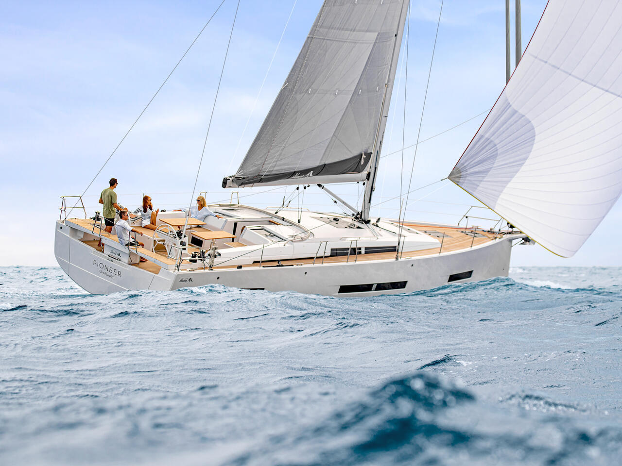 Hanse 510 Exterior